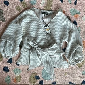 NWT Max studio wrap sheer top